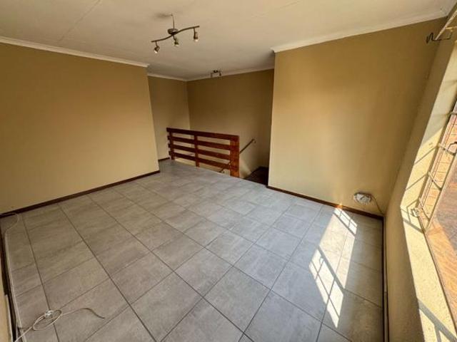 Townhouse for rent in Westonaria, Gauteng