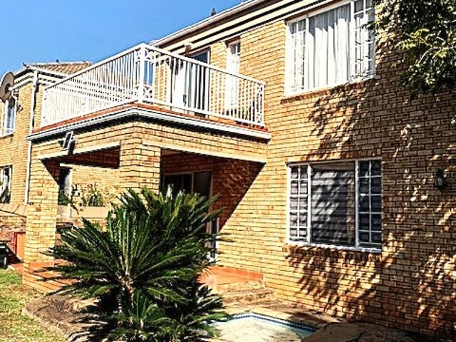 Townhouse for rent in Nooitgedacht, Gauteng
