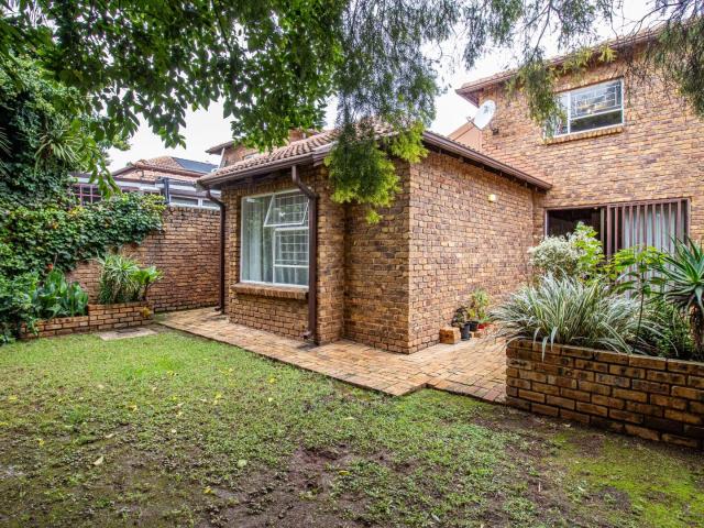 Townhouse for sale in Nooitgedacht, Gauteng