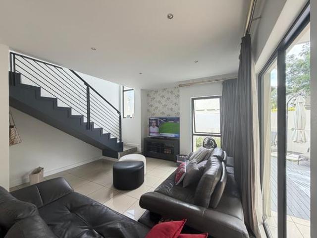 Townhouse for rent in Vosloorus, Gauteng