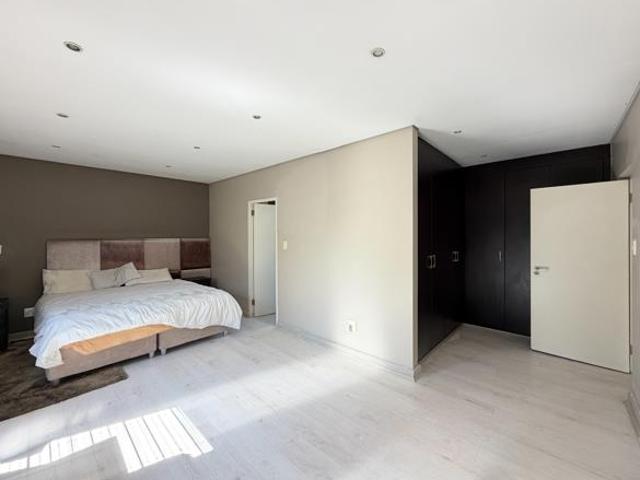 Townhouse for rent in Vosloorus, Gauteng