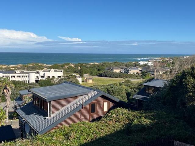 Townhouse for sale in Bushmans River Mouth, Eastern Cape