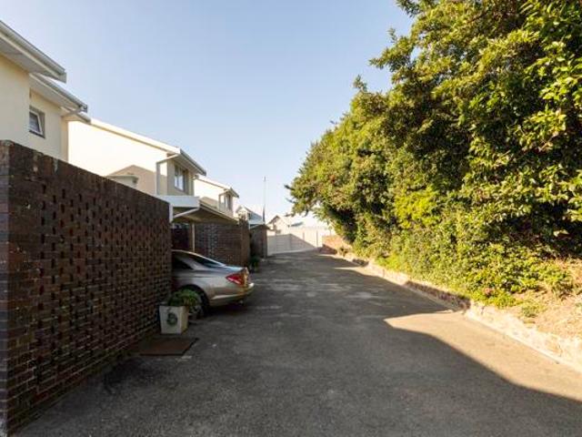 Townhouse for sale in Bushmans River Mouth, Eastern Cape