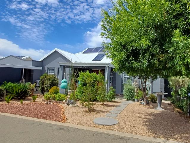 Townhouse for sale in Groot Brak Rivier, Western Cape
