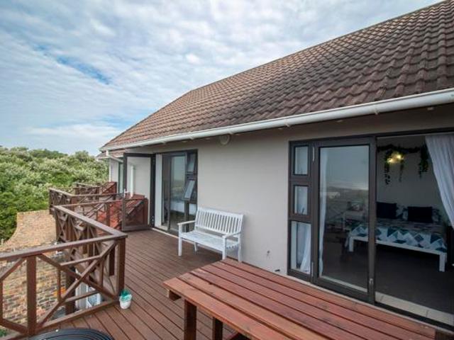 Townhouse for sale in Bushmans River Mouth, Eastern Cape