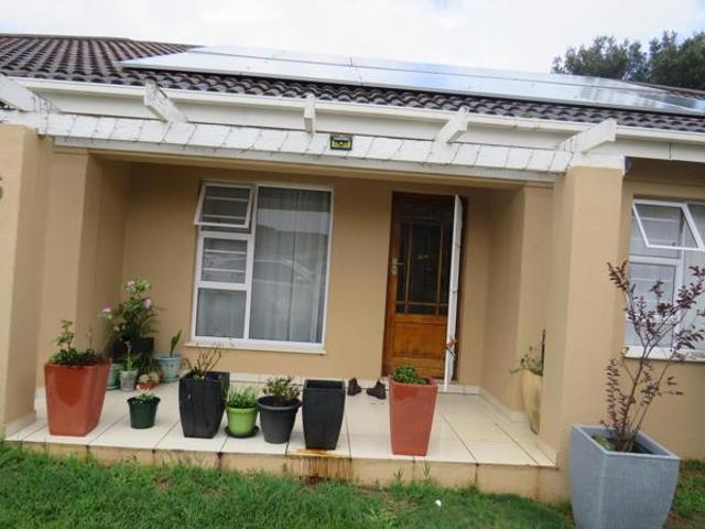 Townhouse for sale in Bushmans River Mouth, Eastern Cape
