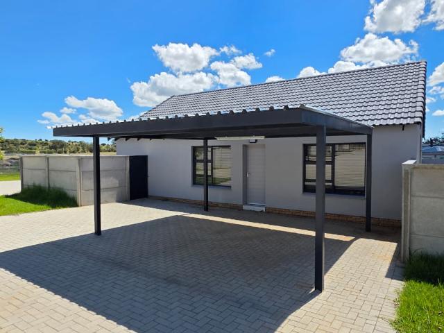 Townhouse for sale in Bushmans River Mouth, Eastern Cape