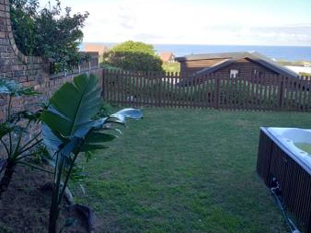 Townhouse for sale in Bushmans River Mouth, Eastern Cape