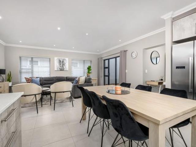 Townhouse for sale in Eastern Cape