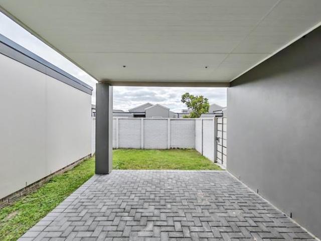 Townhouse for sale in Eastern Cape