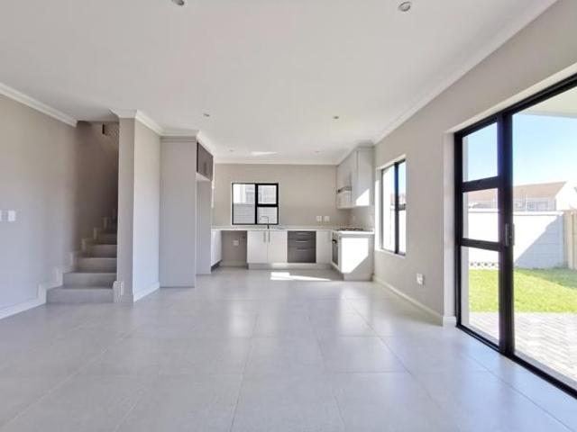 Townhouse for sale in Eastern Cape