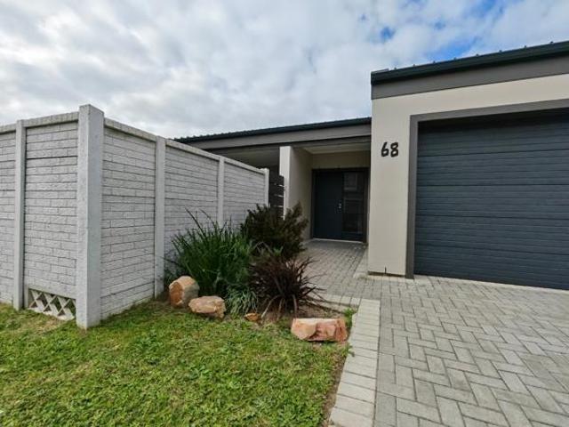 Townhouse for sale in Eastern Cape