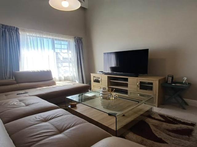 Townhouse for sale in Port Elizabeth, Eastern Cape