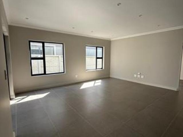 Townhouse for sale in Nelson Mandela Bay Ward 18, Nelson Mandela Bay Metropolitan Municipality