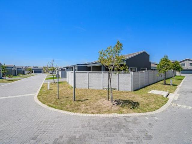 Townhouse for sale in Eastern Cape
