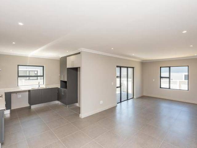Townhouse for sale in Eastern Cape