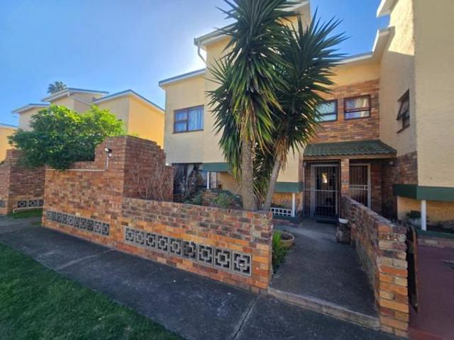 Townhouse for sale in Eastern Cape