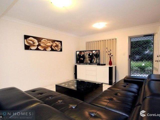 Townhouse for rent in Toombul, Queensland