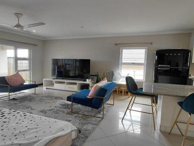 Townhouse for rent in Seaview, Kwazulu-natal