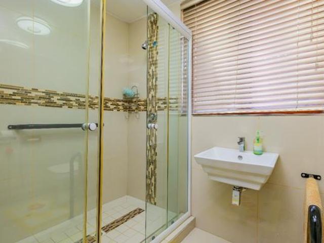 Townhouse for rent in Seaview, Kwazulu-natal