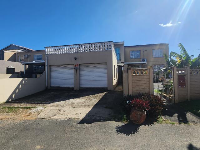 Townhouse for sale in Phoenix