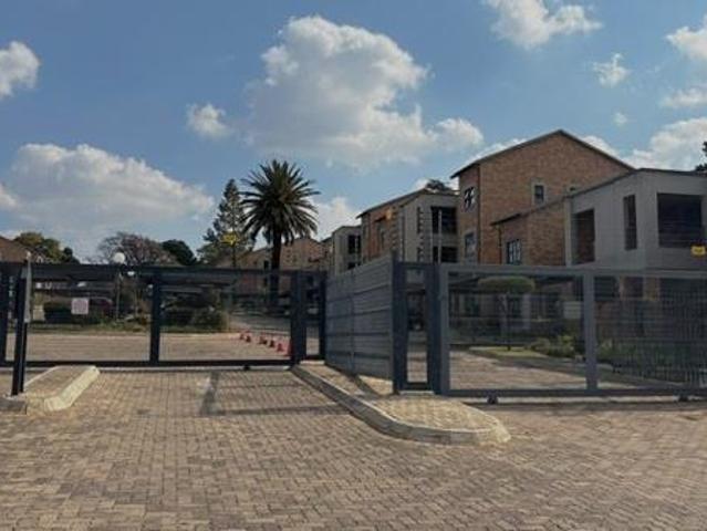 Townhouse for sale in West Rand Garden estates, Westonaria Local Municipality