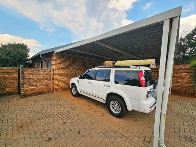 Townhouse for rent in Centurion, Gauteng