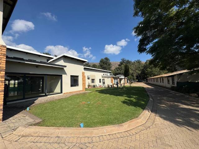 Townhouse for sale in Tlhabane, North West