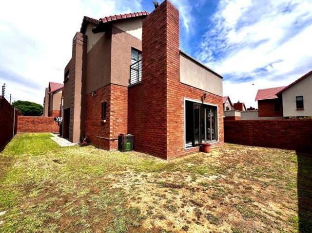 Townhouse for sale in Bloemfontein, Free State