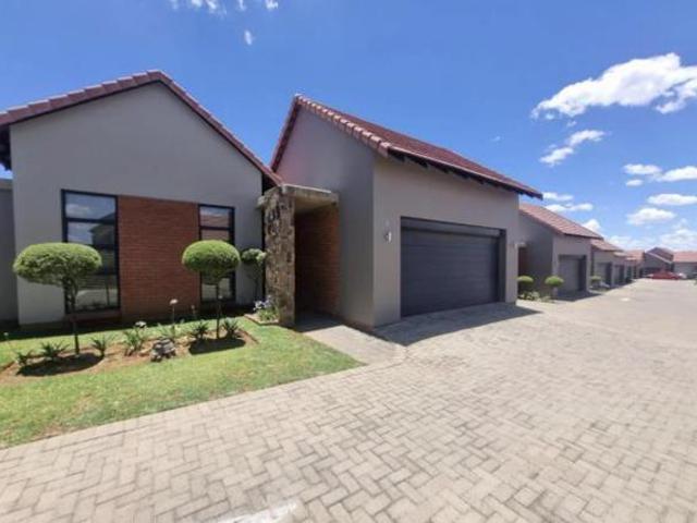 Townhouse for sale in Bloemfontein, Free State