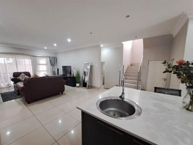 Townhouse for sale in Bloemfontein, Free State