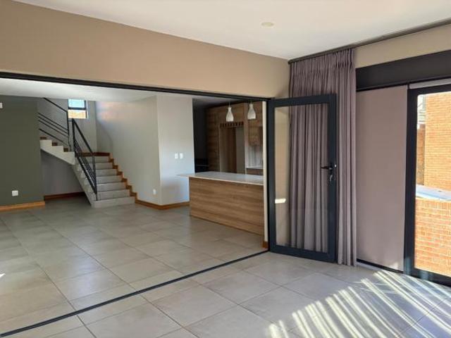 Townhouse for sale in Bloemfontein, Free State