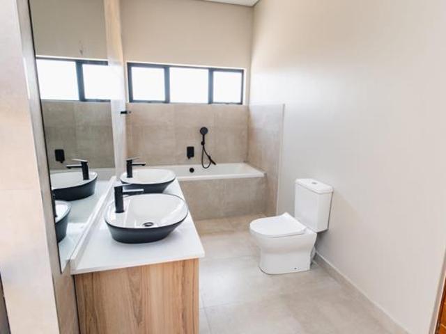 Townhouse for sale in Bloemfontein, Mangaung Metropolitan Municipality