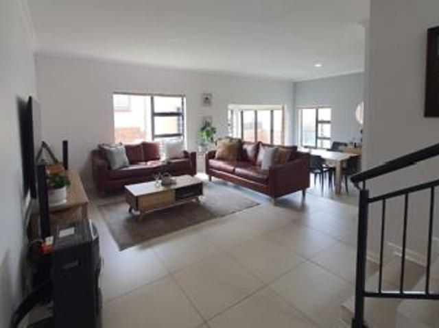 Townhouse for sale in Bloemfontein, Free State