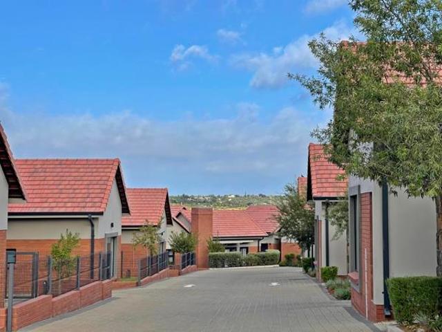 Townhouse for sale in Bloemfontein, Free State