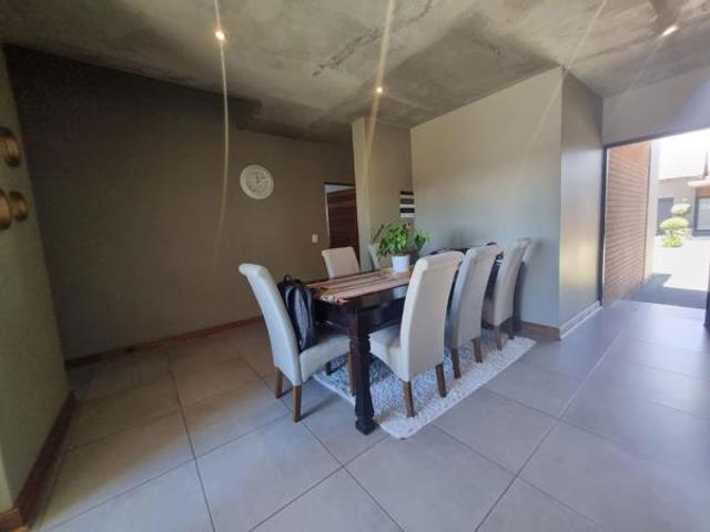 Townhouse for sale in Bloemfontein, Free State