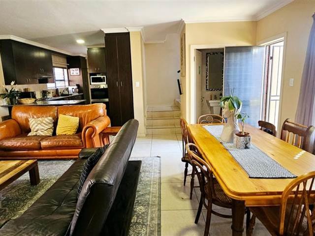 Townhouse for sale in Bloemfontein, Free State