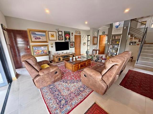 Townhouse for sale in Bloemfontein, Mangaung Metropolitan Municipality
