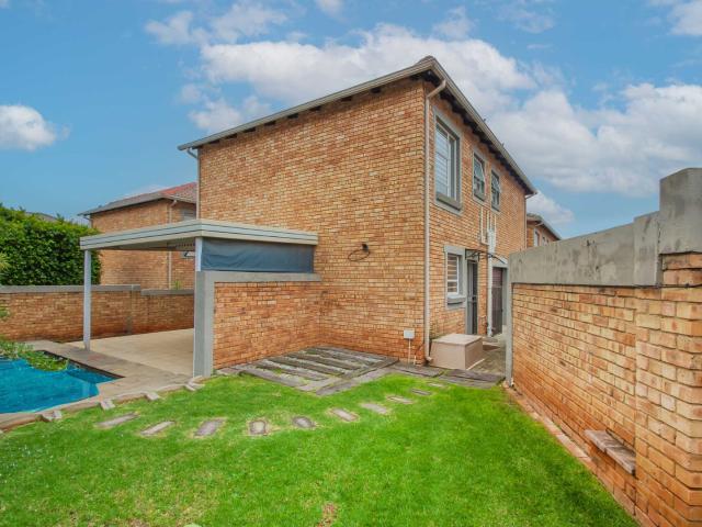 Townhouse for sale in Nooitgedacht, Gauteng
