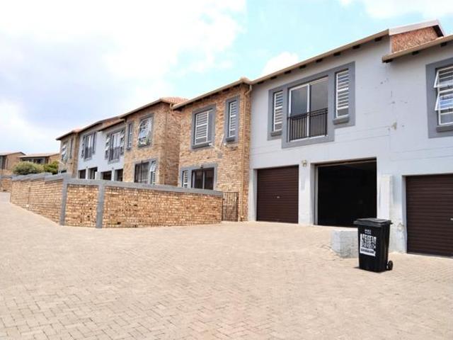 Townhouse for sale in Westonaria, Gauteng