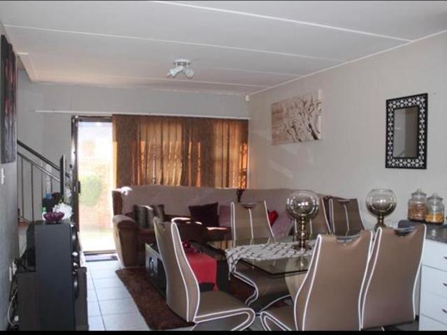 Townhouse for rent in Westonaria, Gauteng