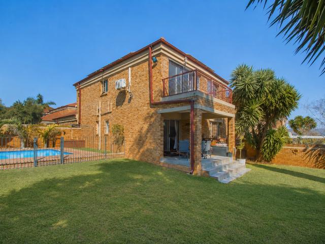 Townhouse for sale in Nooitgedacht, Gauteng