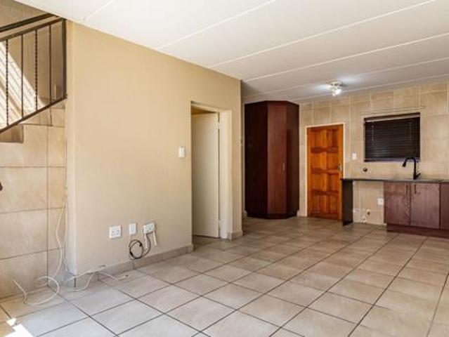 Townhouse for sale in West Rand Garden estates, Westonaria Local Municipality