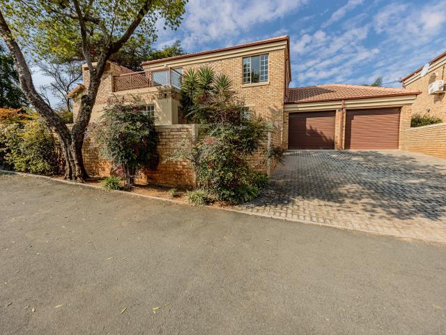 Townhouse for sale in Nooitgedacht, Gauteng