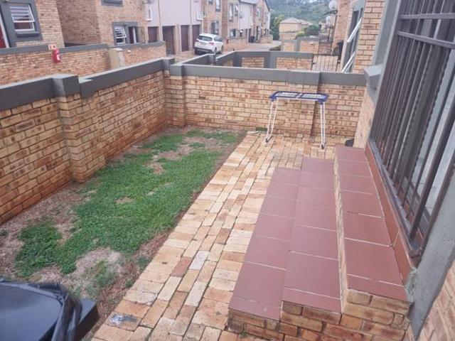 Townhouse for rent in Westonaria, Gauteng