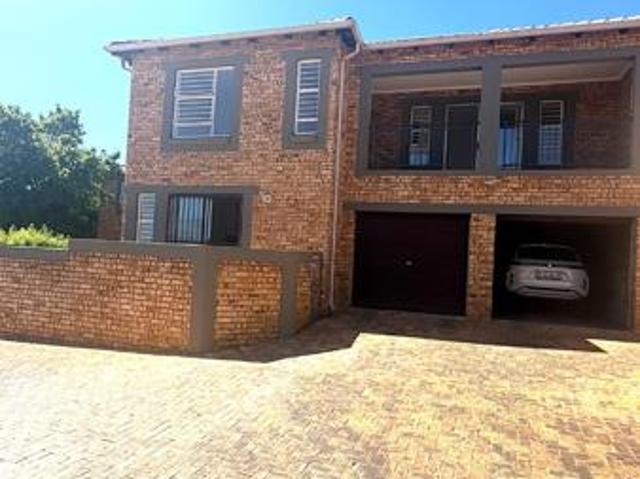 Townhouse for rent in West Rand Garden estates, Westonaria Local Municipality