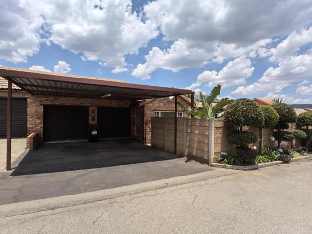 Townhouse for sale in Westonaria, Gauteng