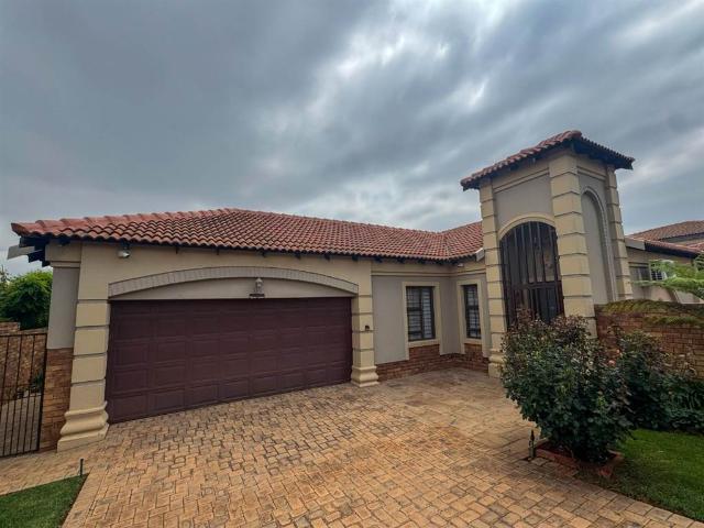 Townhouse for sale in Klerksdorp, North West