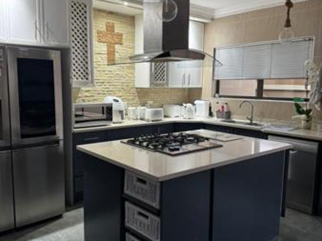 Townhouse for sale in Dr Kenneth Kaunda, North West