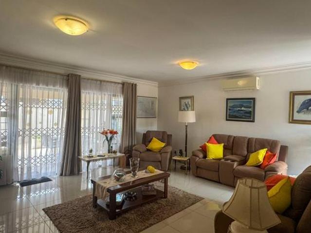 Townhouse for sale in Dr Kenneth Kaunda, North West